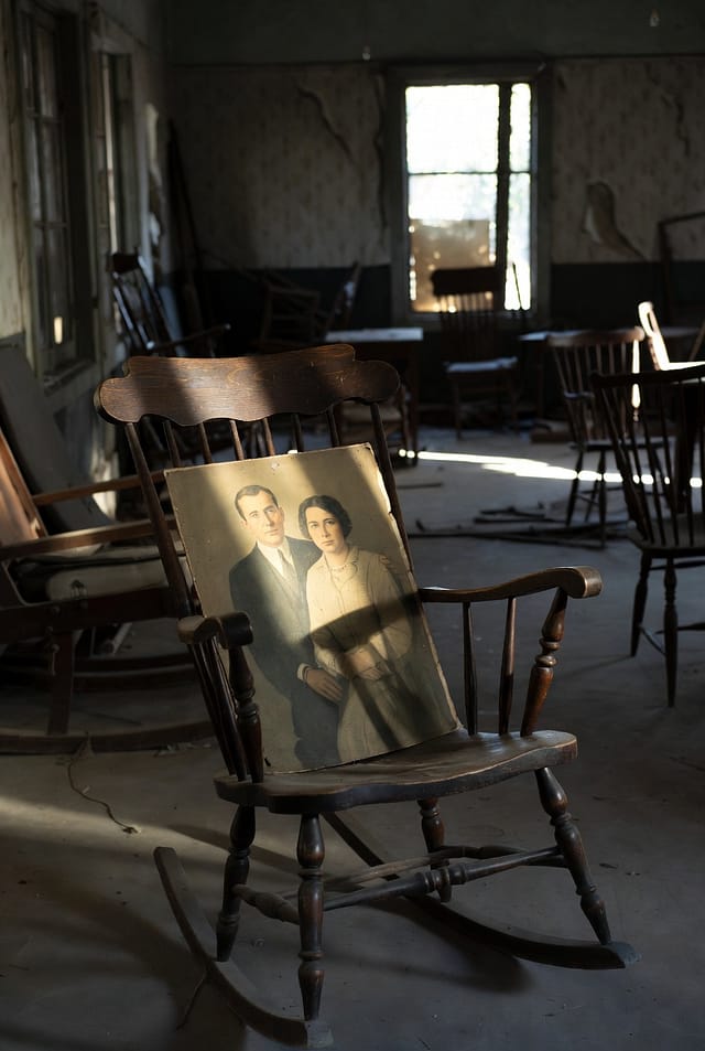 Maintenance & Repair: Home and Art Magazine